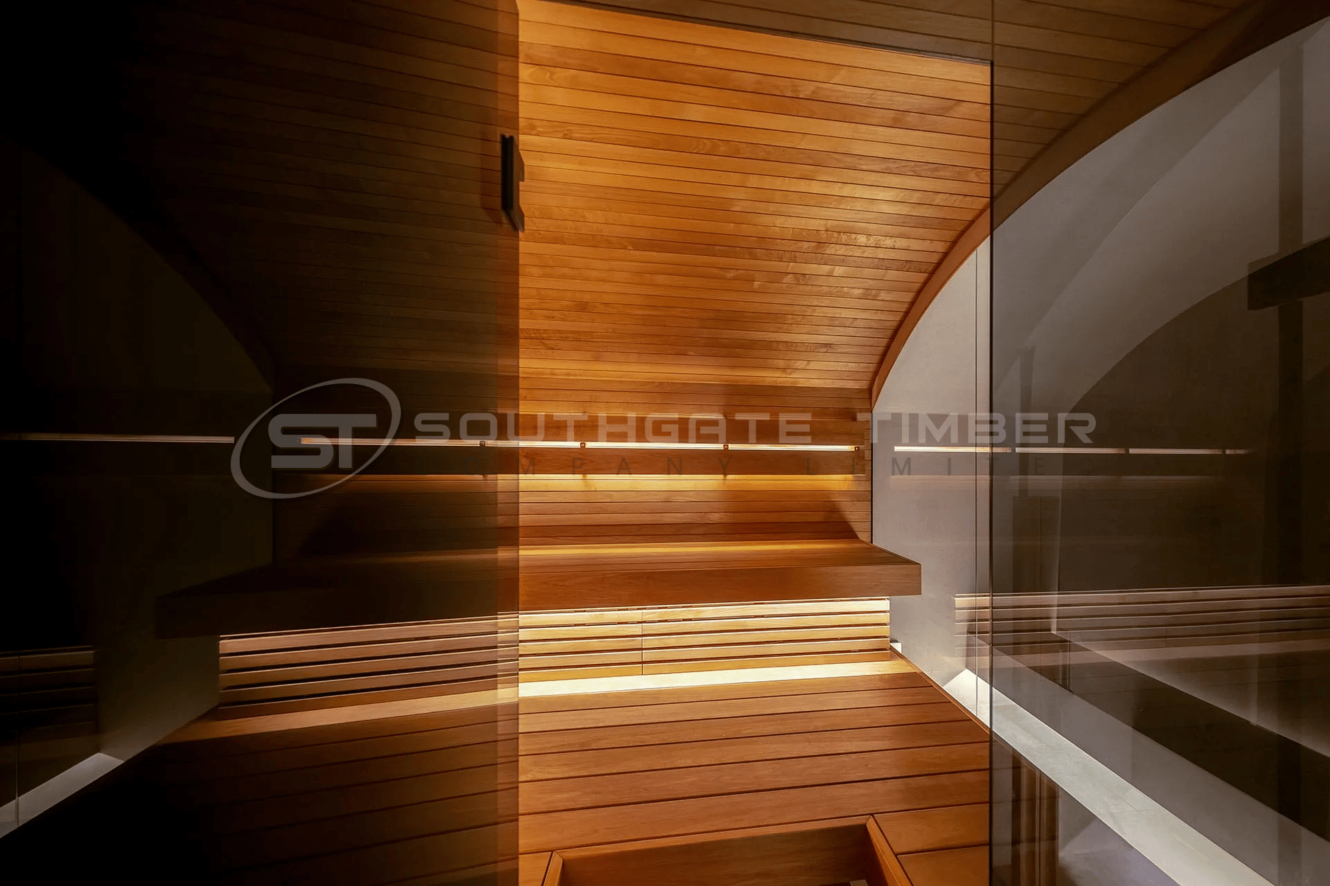     Thermo Aspen STS4 cladding used on the walls and ceiling of a modern sauna