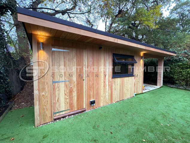 Douglas Fir 18 x 140mm Channel Groove ST6