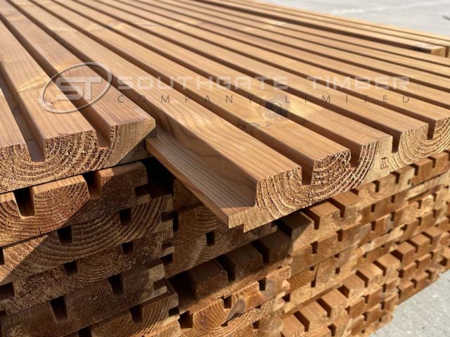 Thermowood Pine 32 x 140mm 3 Stripe - view 4